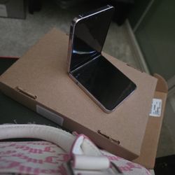 Samsung GALAXY Z FLIP 5 5G 256 GB - Purple