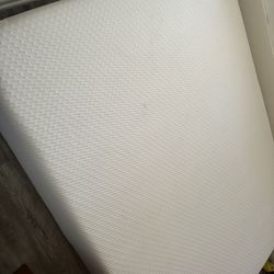 Tuft and Needle Queen Mattress