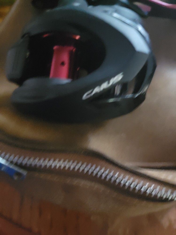 Shimano Caius Baitcasting Reel Black And Red 