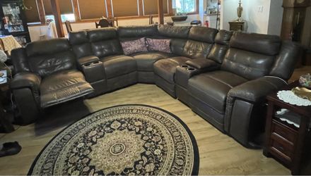 Sectional/ Couch 3Power Recliners
