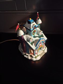 Disney Sculpture Daffys Gift