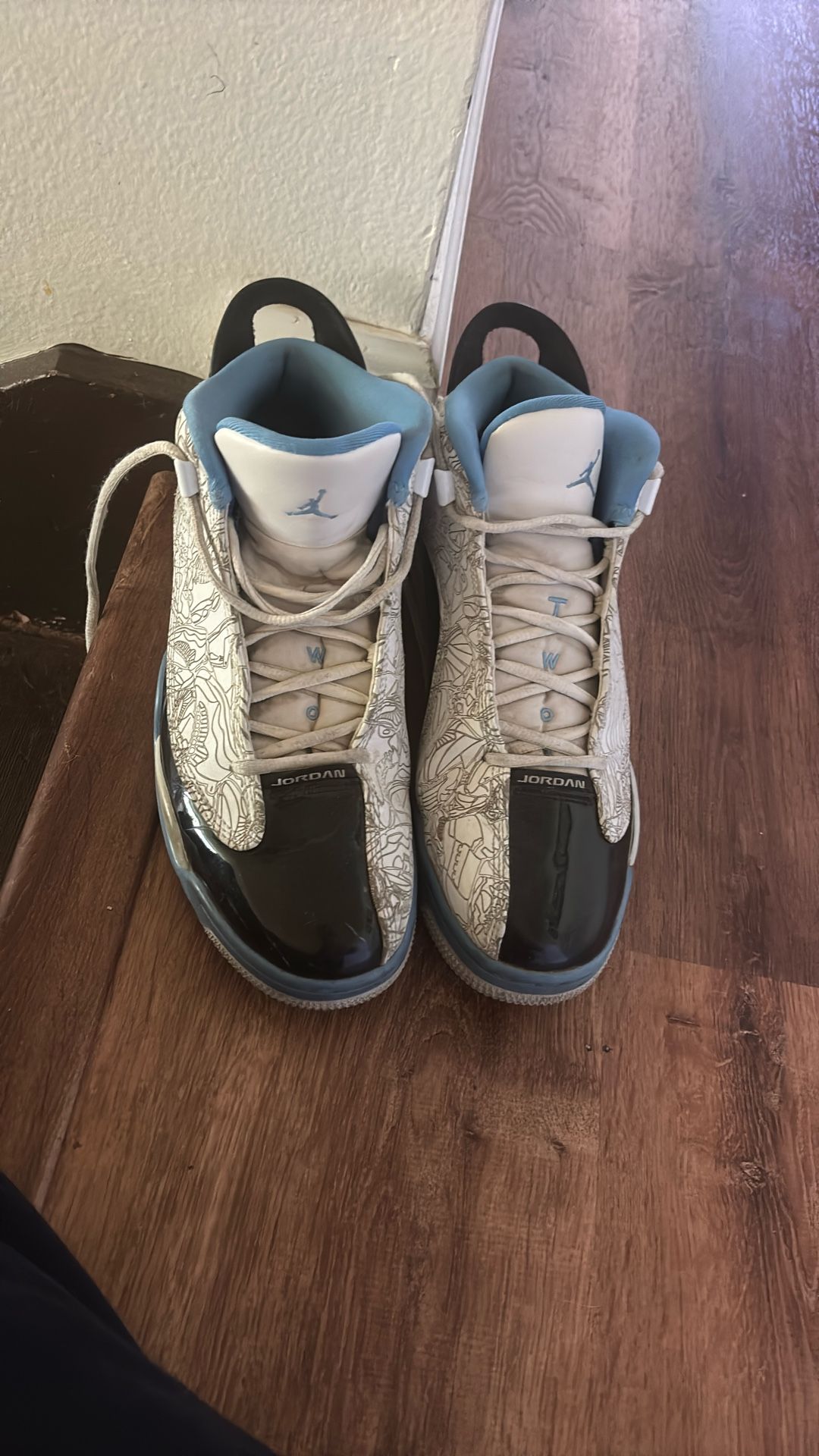 Pretty worn Jordan Mashups