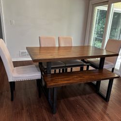 Moving sell- Dinner Table Set for Sale – Modern Rustic Style