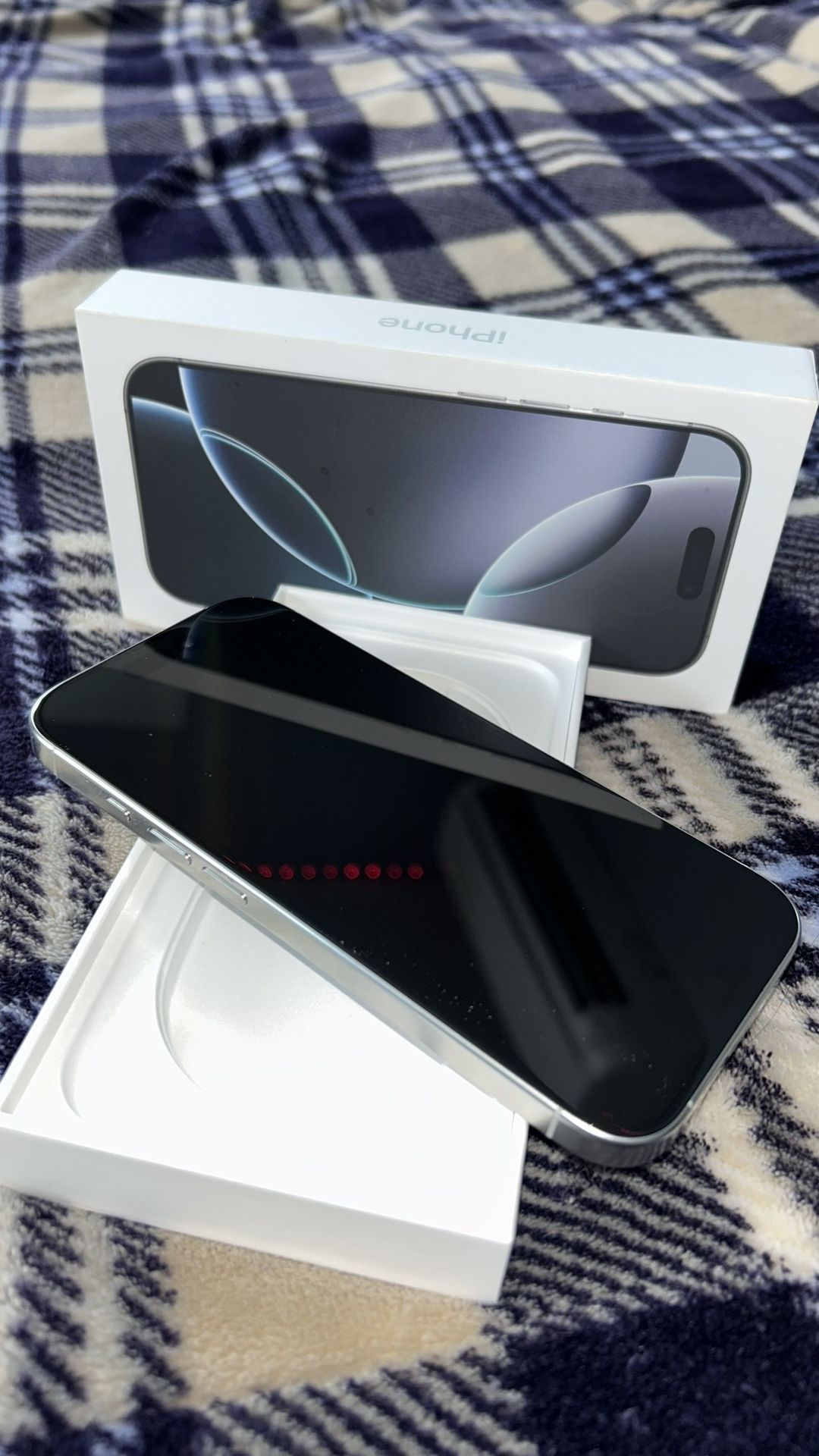 IPHONE 16 PRO