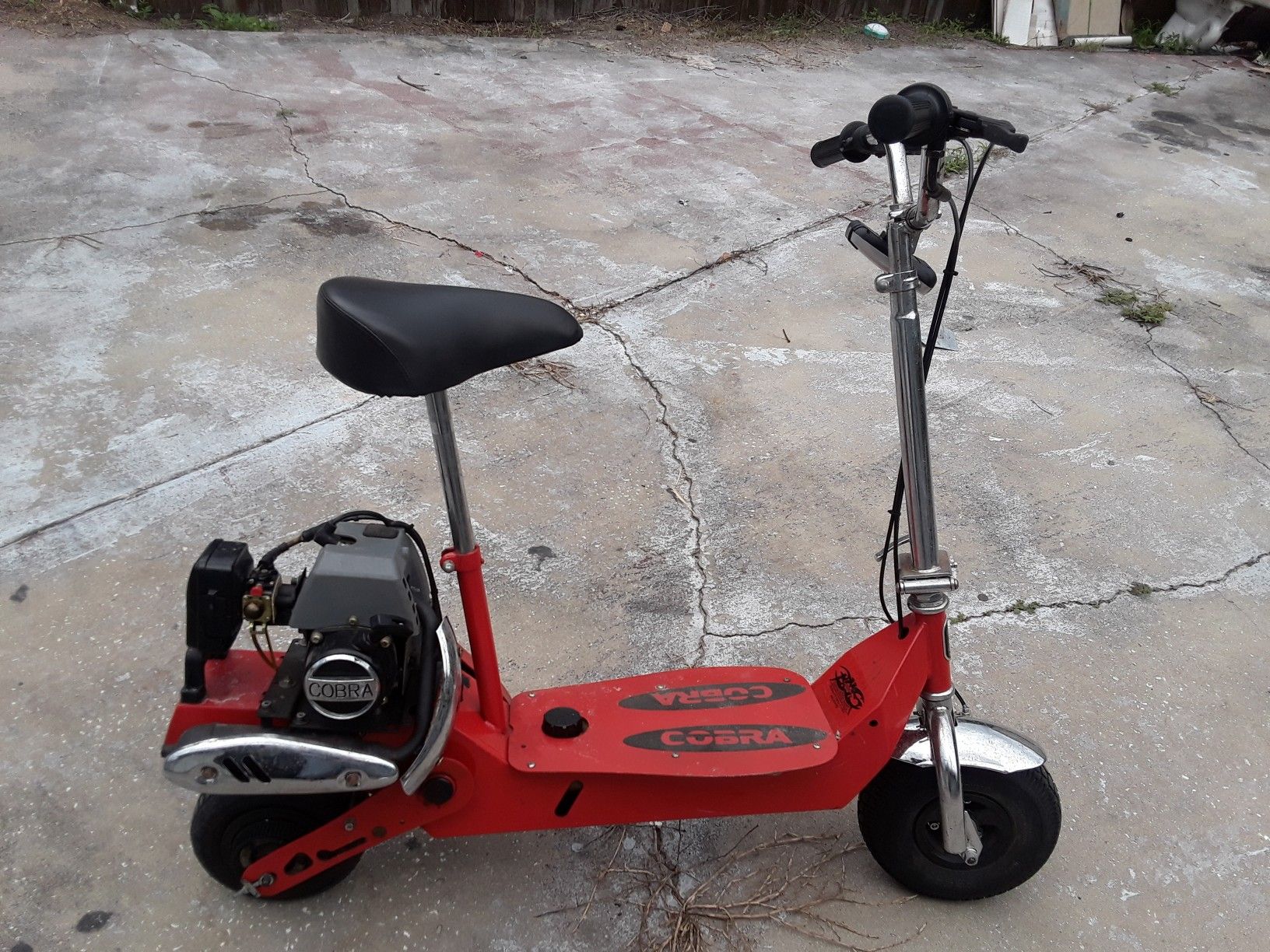 Cobra gas scooter need cash asap