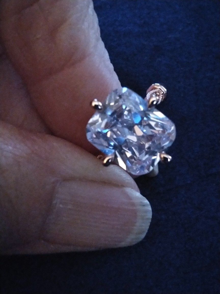 Size 6 * 14kt Yellow Gold On 925 Sterling Fancy Design Setting w/CZs