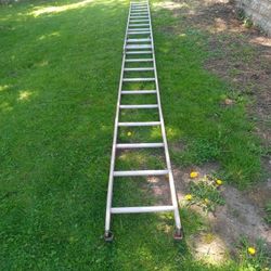 40 Ft Aluminum Ladder