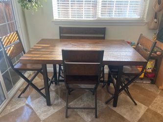 Kitchen table
