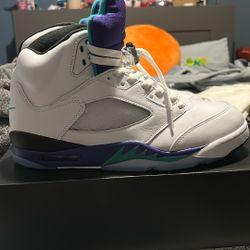 Jordan 5 Grape Retro 2025