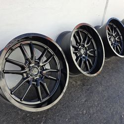 22" Fuel rims.  22x10 -18mm offset