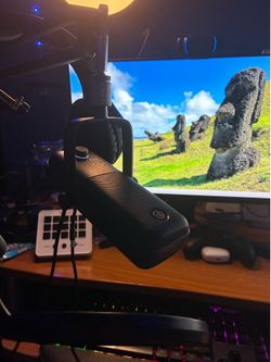 Elgato Wave 3 Lightly Used