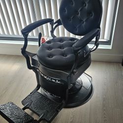 Barber Chair New ! 