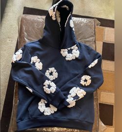 selling denim tear L the xl used ONCE AND THATS THE OTHER NEW