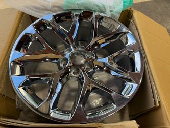 DELIVERY (1) ONE BRAND NEW OEM ORIGINAL GM CHEVY SILVERADO TAHOE 22” CHROME SNOWFLAKE RIM