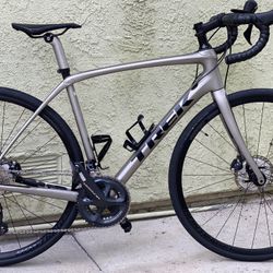 2019 Trek Domane SL6 (size 54)