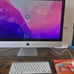 Imac 27" i5 2.7Ghz 8Ram 250SSD
Retina display. Wifi. Camera. 2560x1440 Monterey Keyboard bluetooth and Mouse