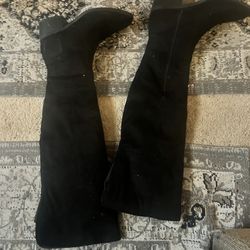 Womens Size 9 Over The Knee Black Suede Boots