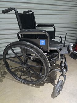 Medline wheel chair
