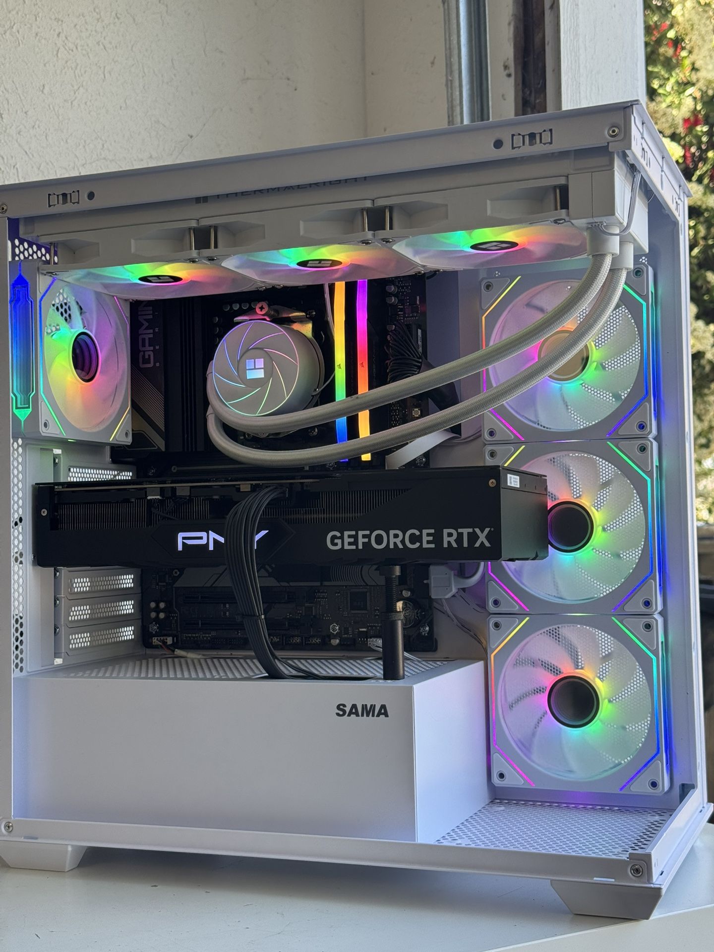 Ryzen 7 9800X3D / RTX 4090 Gaming PC