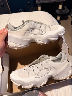 Oakley golf shoes size 9.5 men’s