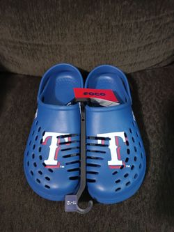 Brand New With Tags FOCO Texas Rangers Men's Large (11-12) Strapped Clogs Sandals