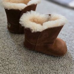 Baby Ugg Boots Size 2 /3
