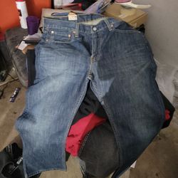 Levis