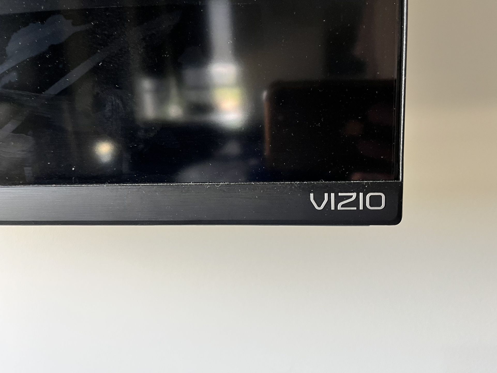 50 Inch Vizio TV With Mount