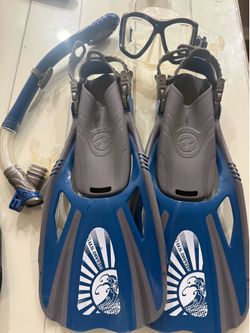 Us divers kids S/M snorkel set gopro ready with carry bag