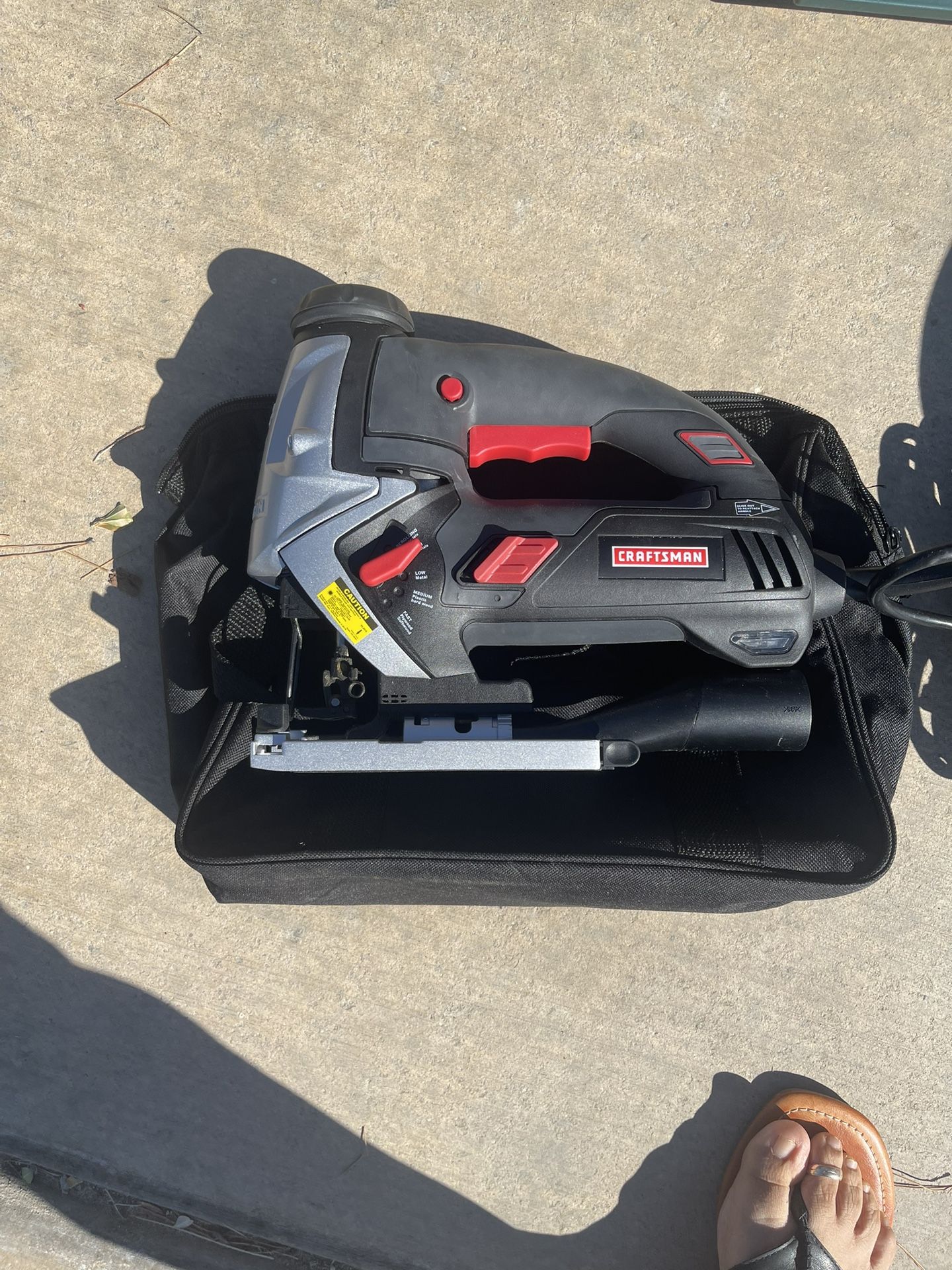 CRAFTSMAN 6 Amp 2-in-1 Jig Saw Like New Only Used Twice.