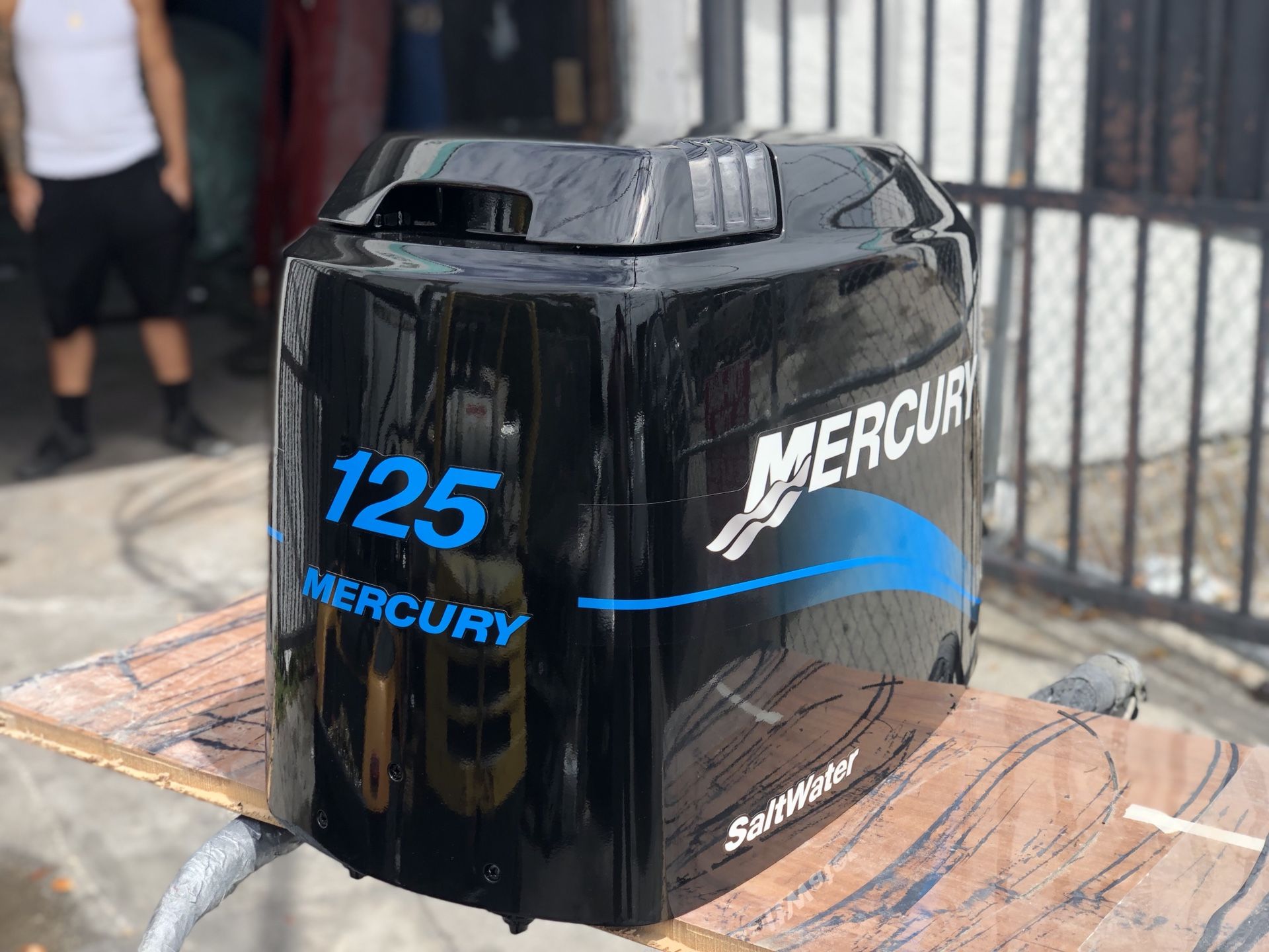 Cowling and full Outboards paint and restoration for Sale in Miami, FL