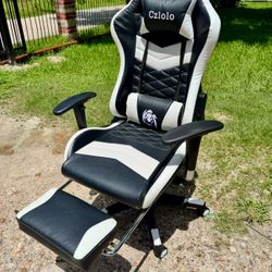 Gaming Chair Like New Condition 