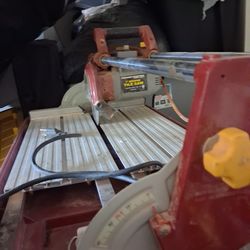 Tile saw