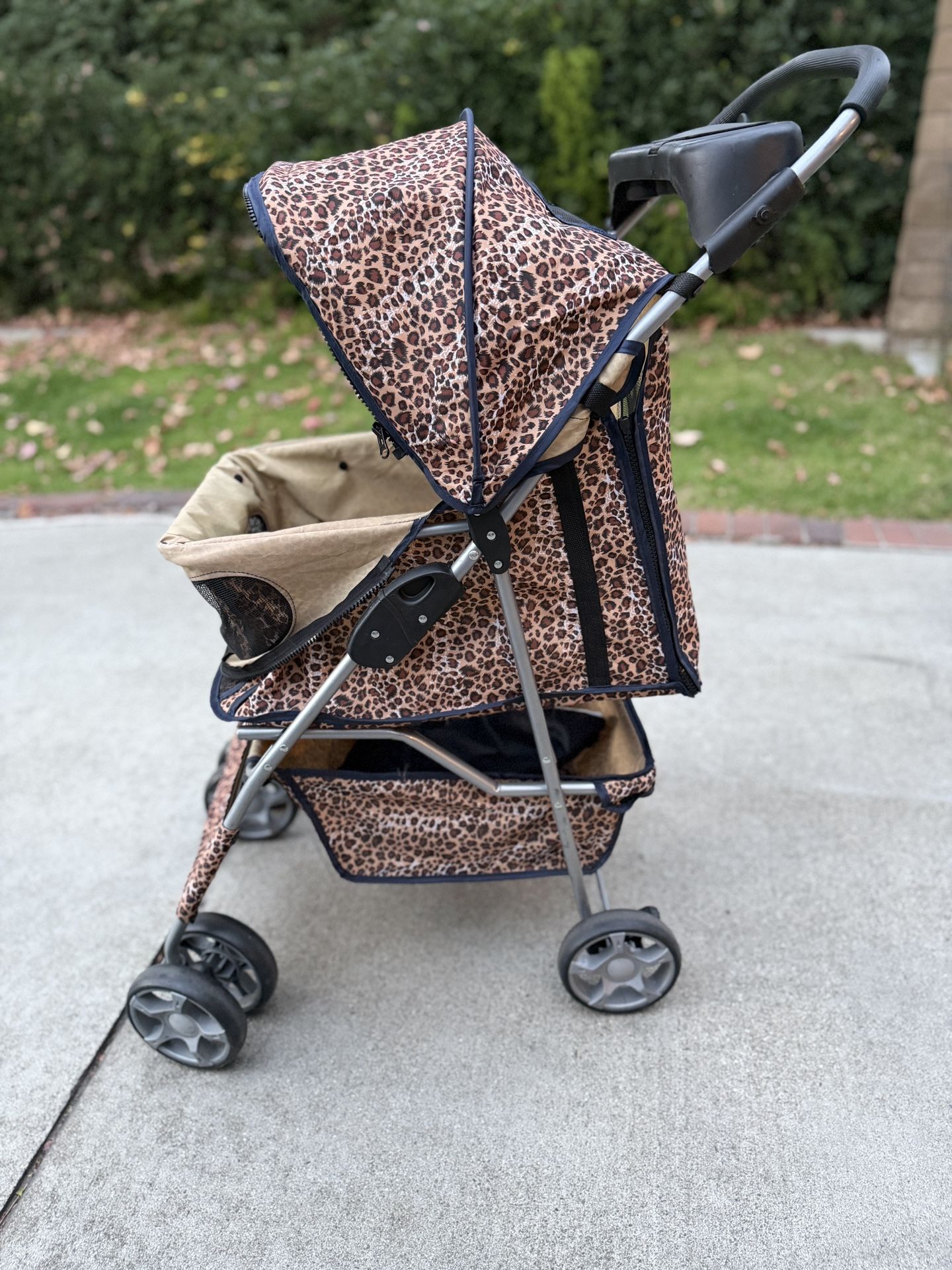 DOG STROLLER