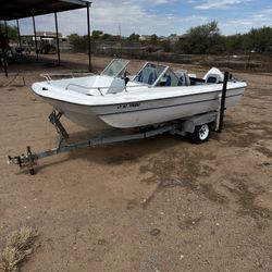 18’ Tri Hull Boat