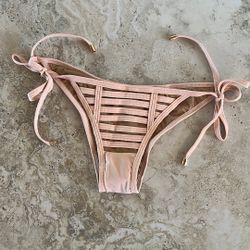 BEACH BUNNY SWIMWEAR