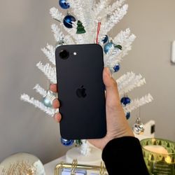 ⚫️iPhone 16 E - Verizon- Like New