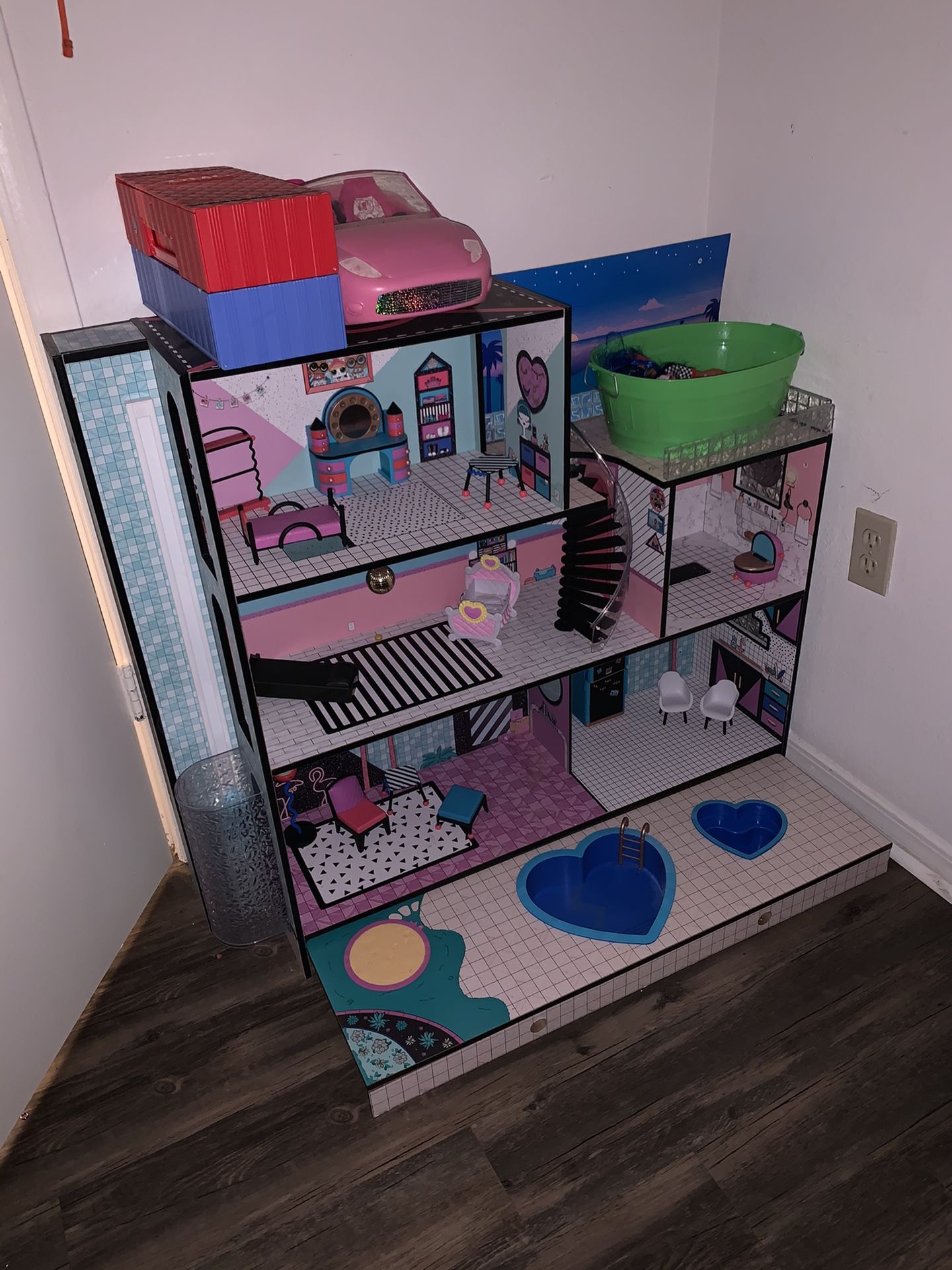 LOL doll house with dolls and all accessories pictured
