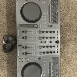 Pioneer DDJ-T1 Dj Controller With Box