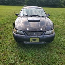 2004 Ford Mustang