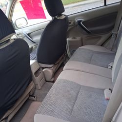 Toyota Rv4 2002 Mi 165 00