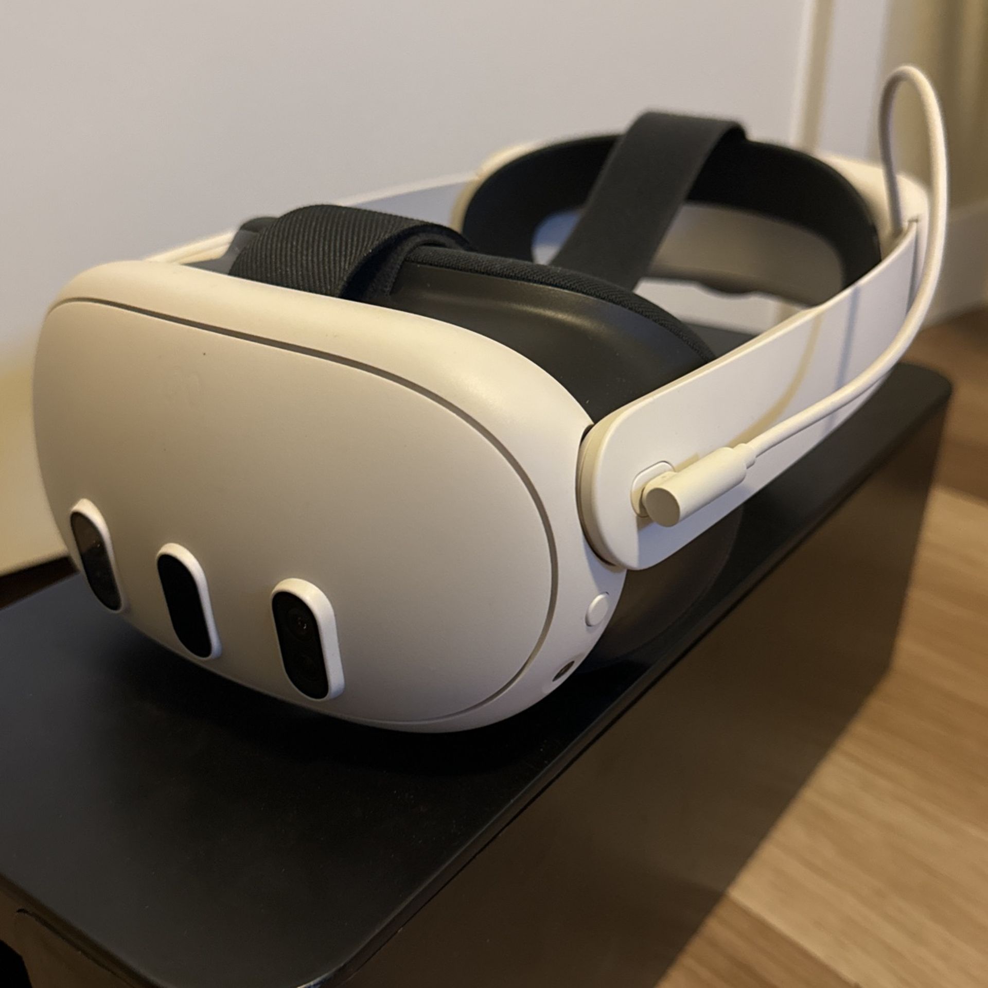 Meta Quest 3 And elite strap with battery