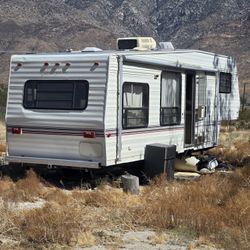 1989 5th Wheel RV