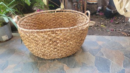 Seagrass Basket