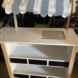 Farmers Market Stand