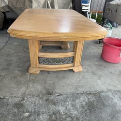 Wood Dining Table / Comedor