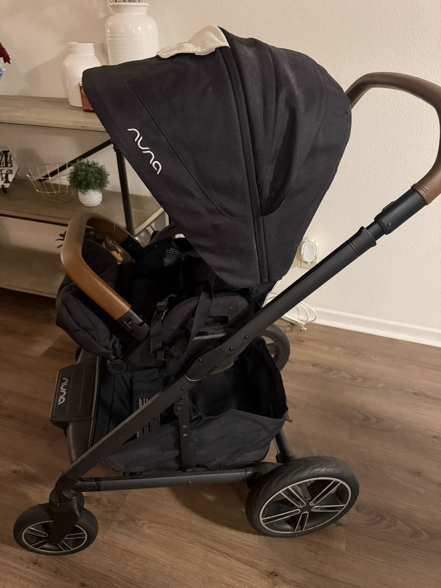 Nuna Mixx Next Stroller - Caviar Color (Black)