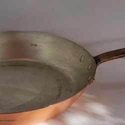 Metaux Ouvrés Vesoul - L'Art et Cuisine France Copper Pan With Brass Handle