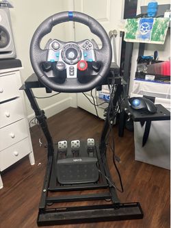 Logitech G29 Racing Wheel and Pedals-mount Included