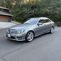 2012 Mercedes Benz C250 Sport Super Clean 
